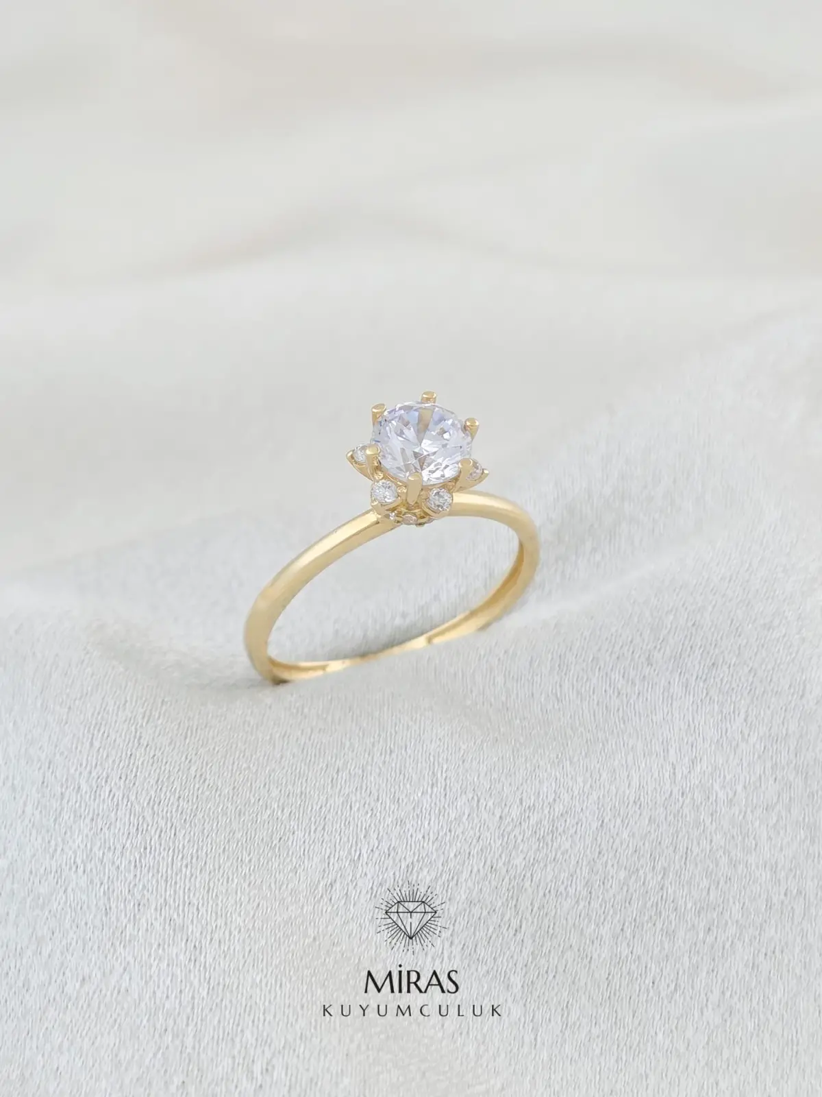 14 Ayar Altın - Lotus Tektaş Yüzük 14YZK859