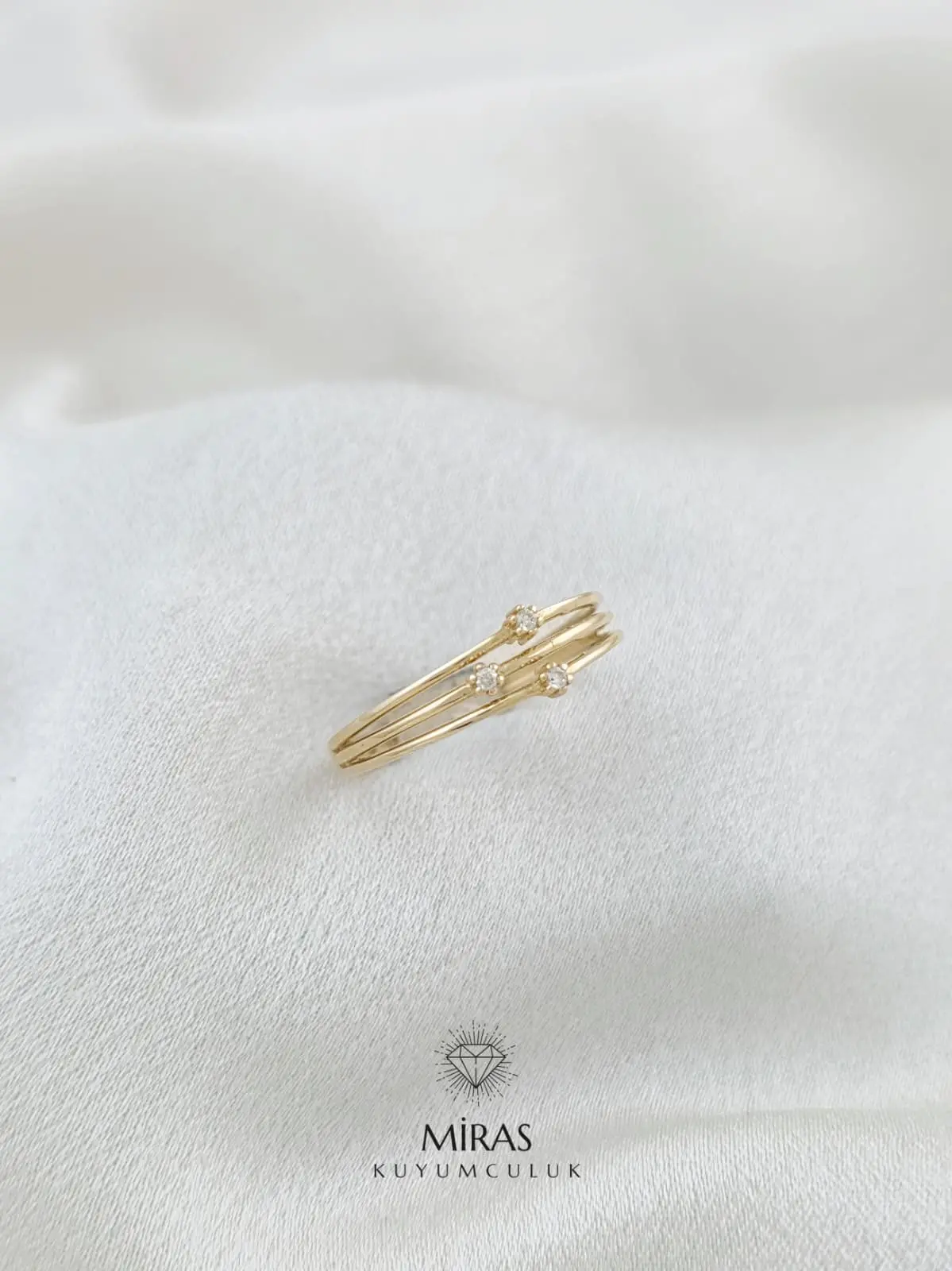 14 Ayar Altın - Üç Sıra Minimal Taşlı Spor Yüzük - K14YZK428