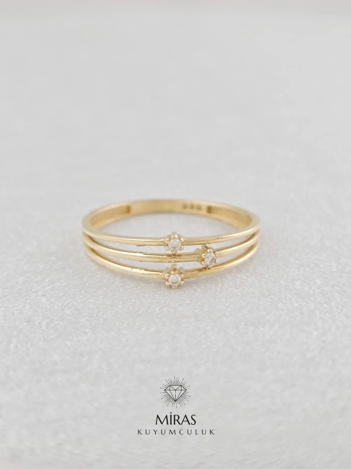 14 Ayar Altın - Üç Sıra Minimal Taşlı Spor Yüzük - K14YZK428