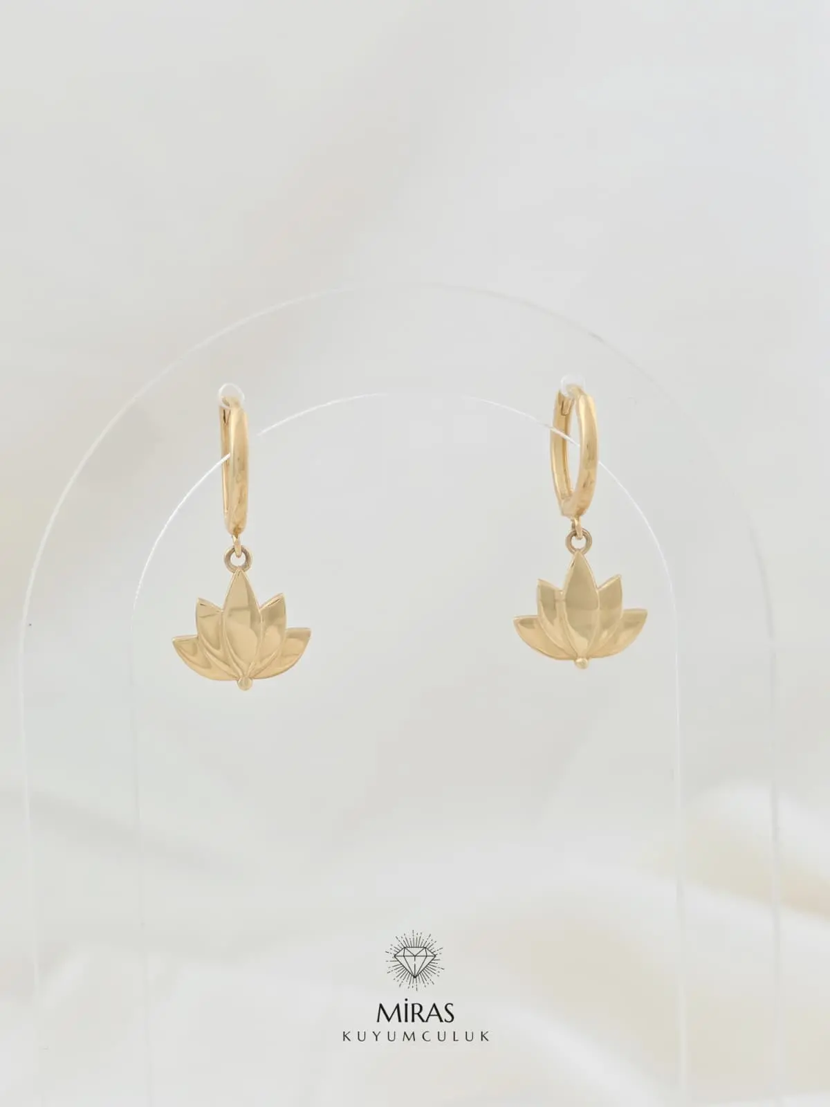 14 Ayar Altın - Taşsız Sallantılı Lotus Küpe - 14KP748