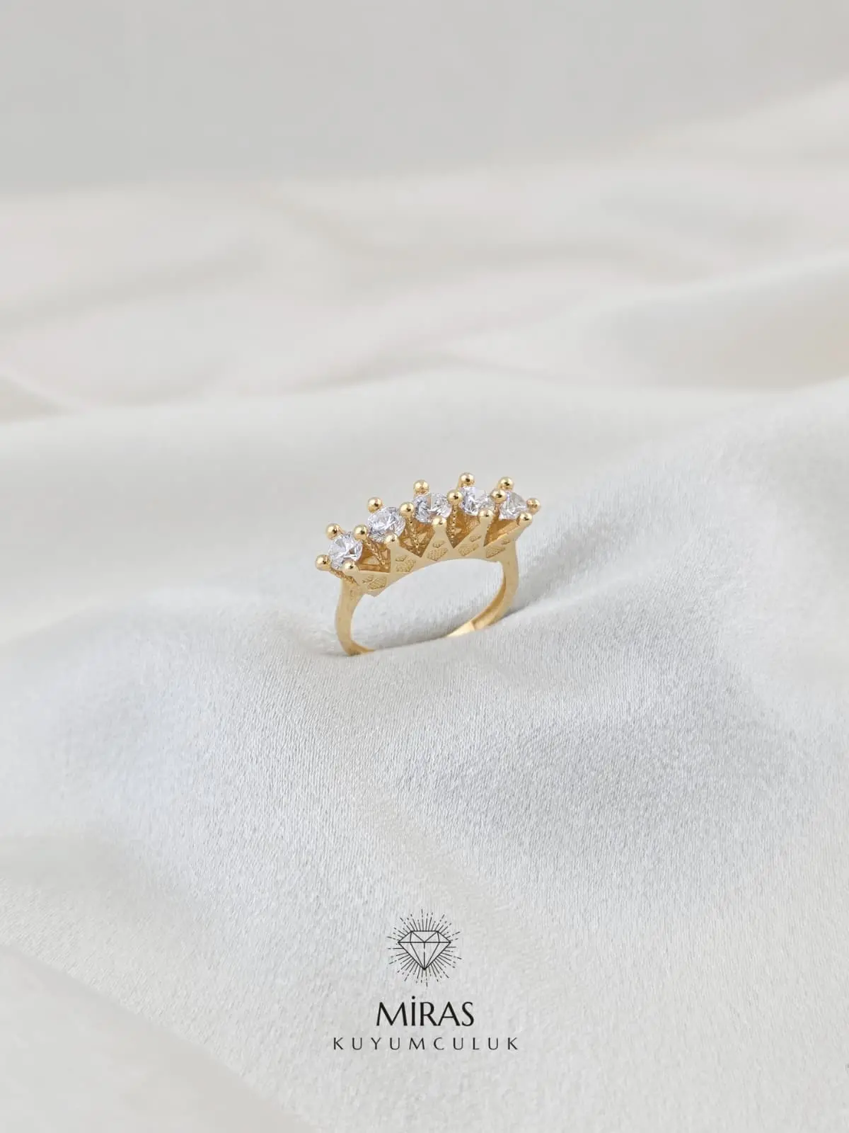 14 Ayar Altın - Kalp Detaylı Beştaş Yüzük - 14YZK817