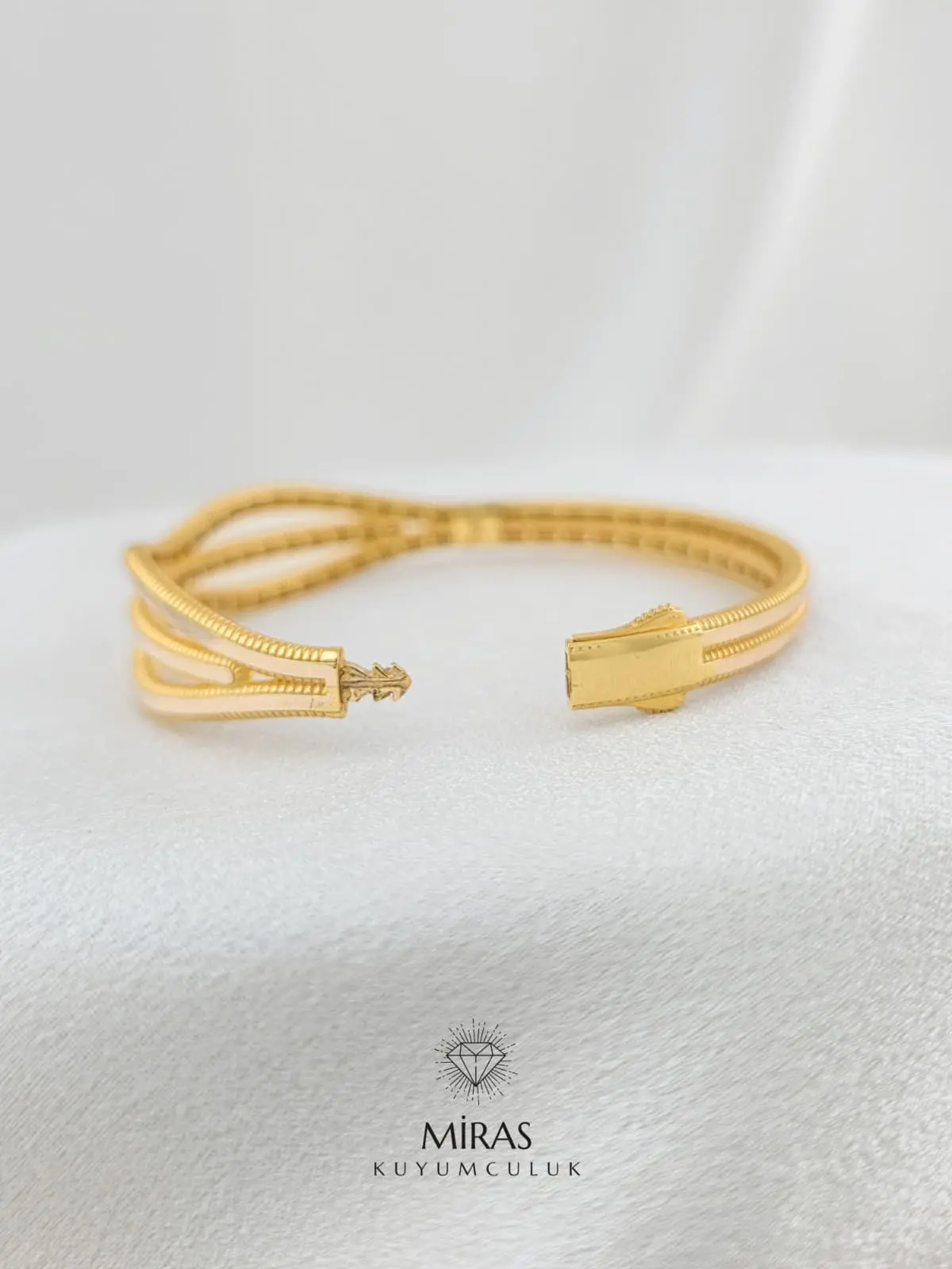 14 Ayar Altın - Üçlü Dalgalı Ajda Kelepçe - 14KLP274