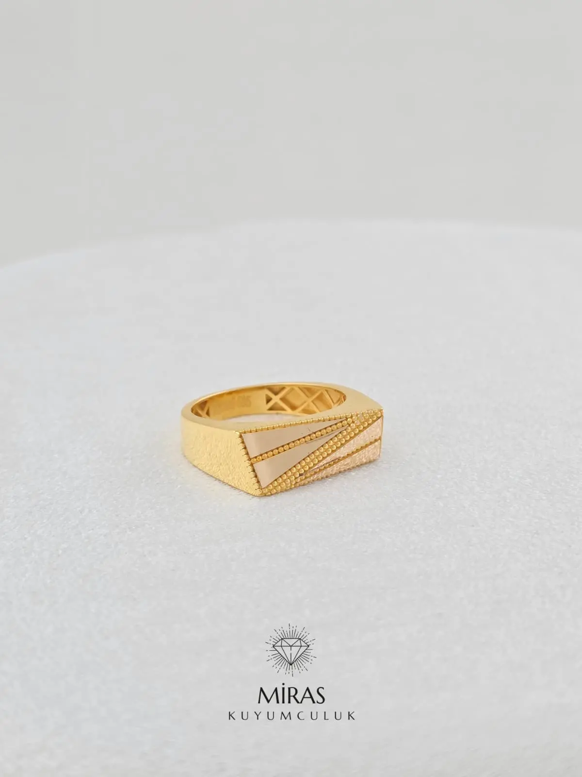 14 Ayar Altın - Prizma Ajda - 14YZK964