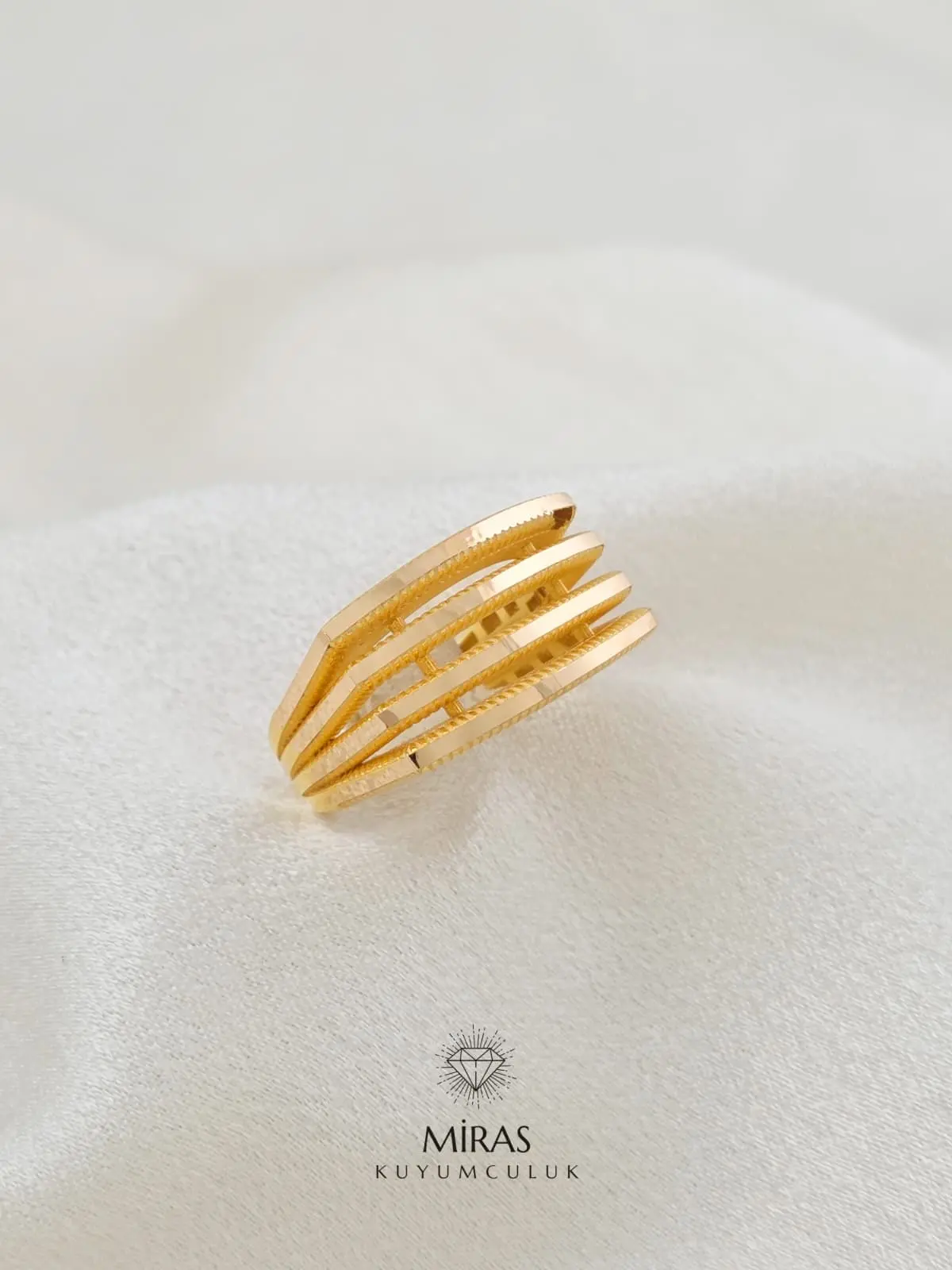 14 Ayar Altın - Dört Sıra Ajda Yüzük - 14YZK904