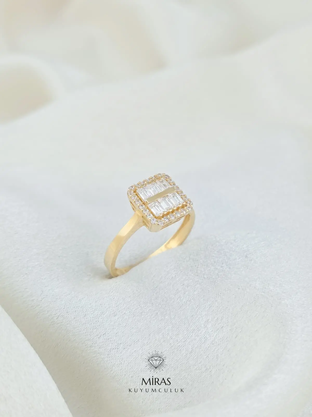 14 Ayar Altın - Taşlı Baget Yüzük - K14YZK277