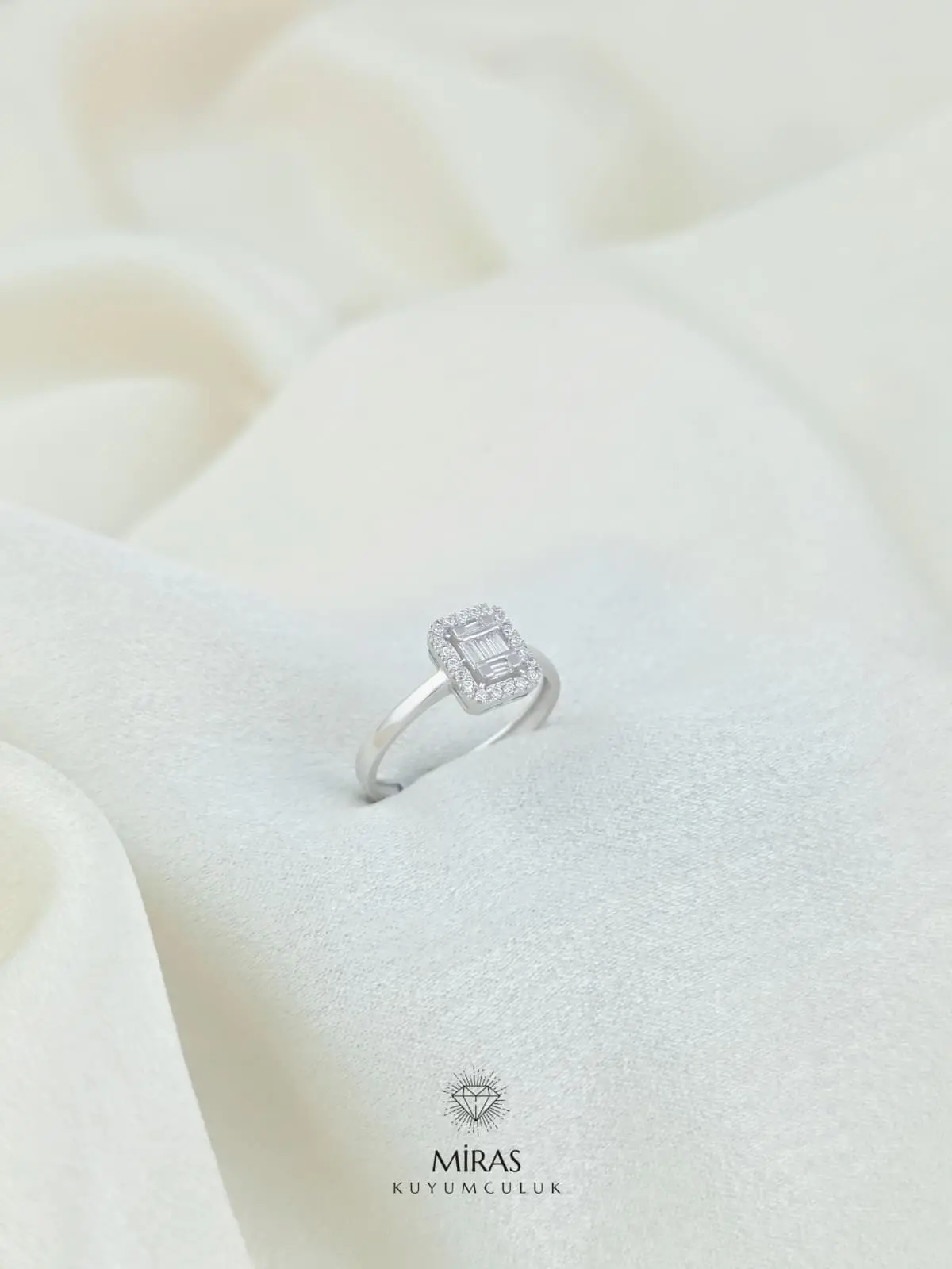 14 Ayar Altın - Minimal Klasik Baget Yüzük - 14YZK55