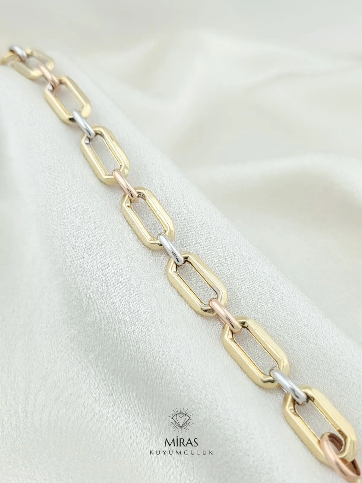 14 Ayar Altın - Üç Renk Detaylı Ataç Bileklik - 14BLK1050