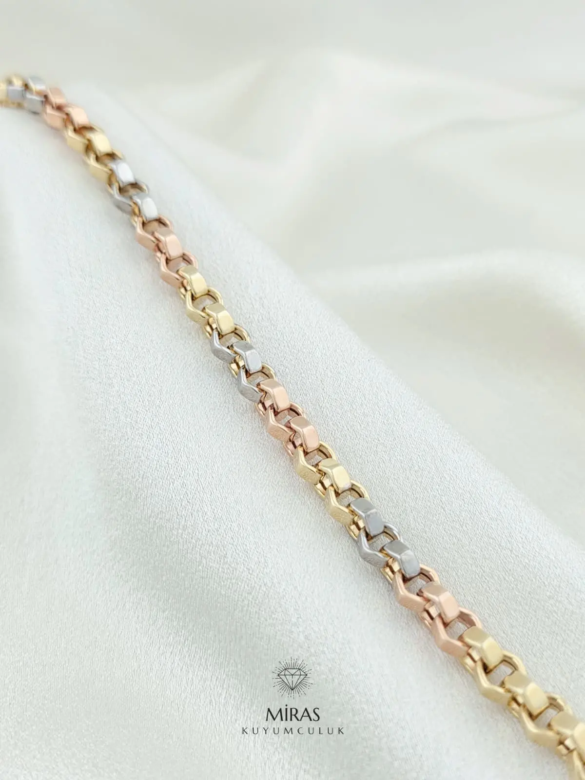 14 Ayar Altın - Üç Renkli Doc Bileklik - 14BLK1047