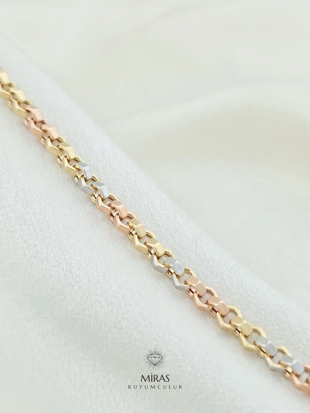 14 Ayar Altın - Üç Renkli Doc Bileklik - 14BLK1055