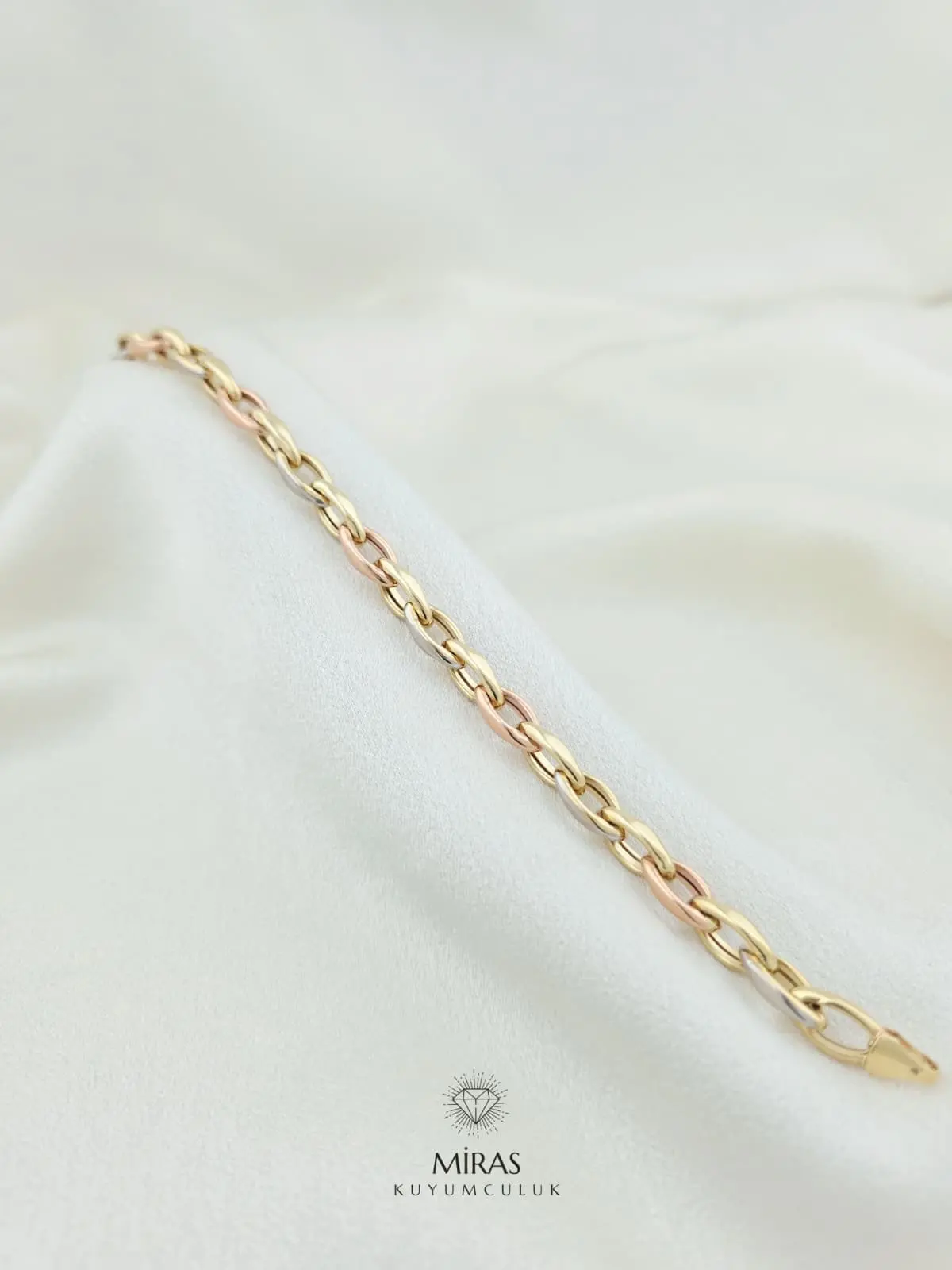 14 Ayar Altın - Üç Renkli Oval Hallow Bileklik - 14BLK1058