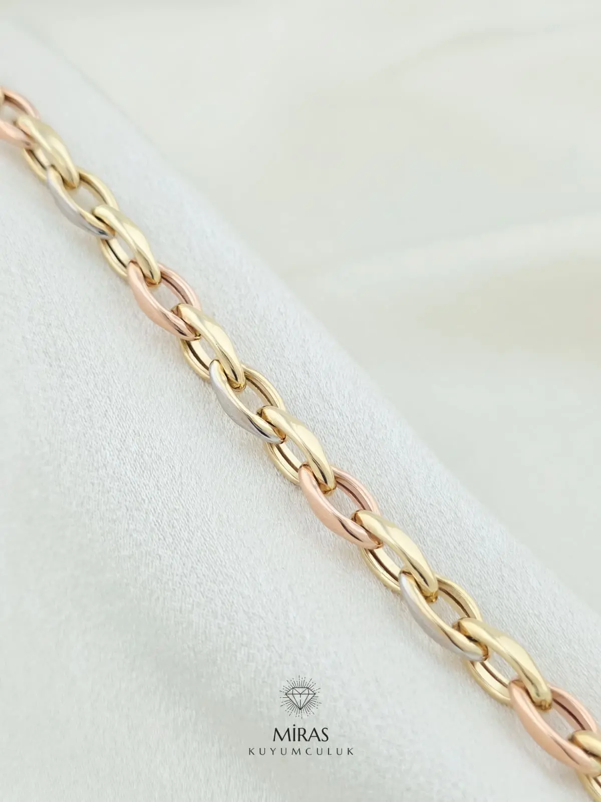 14 Ayar Altın - Üç Renkli Oval Hallow Bileklik - 14BLK1058