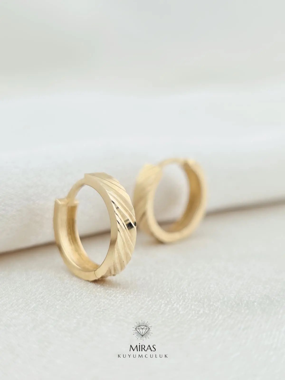 14 Ayar Altın - Lazer Kesim Halka Küpe - 14KP762