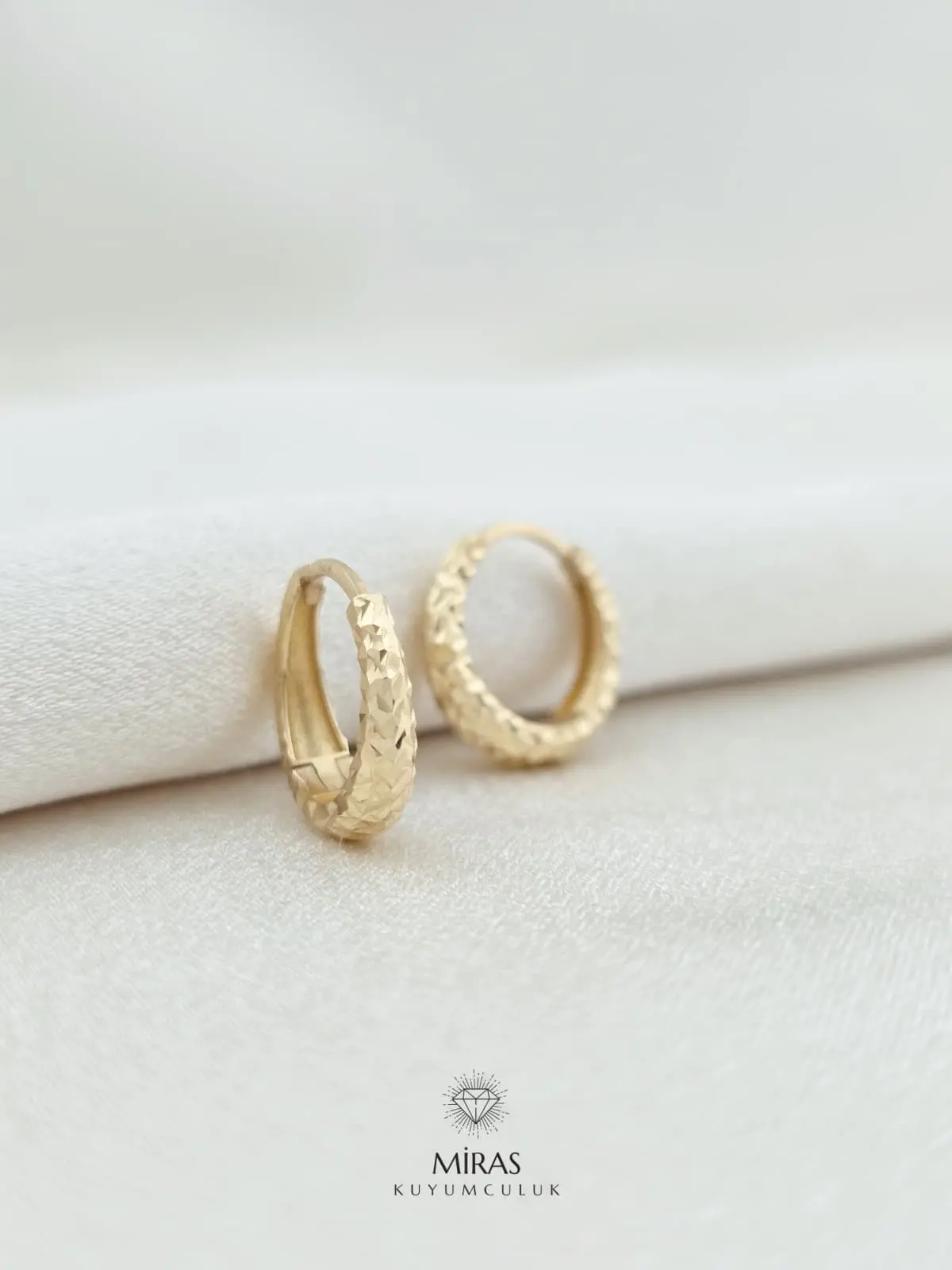 14 Ayar Altın - Lazer Kesim Süzme Halka Küpe - K14KP273