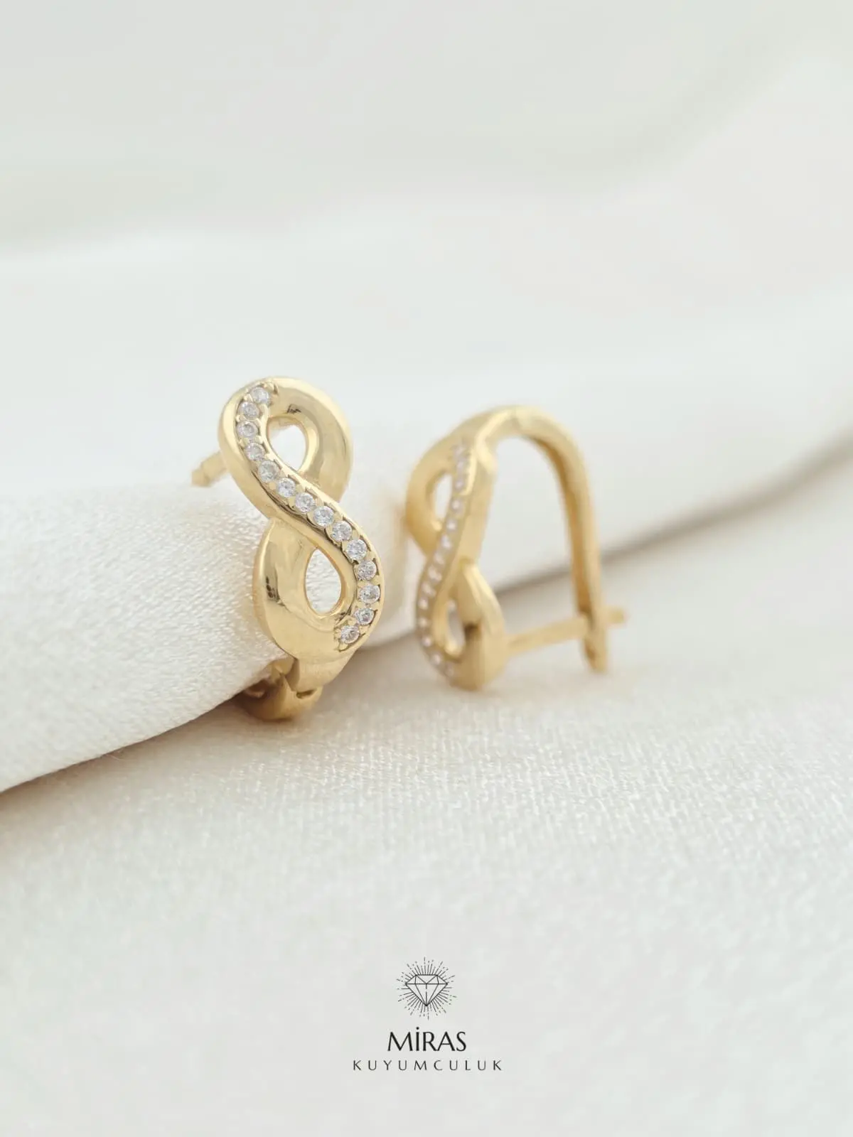 14 Ayar Altın - Taşlı Sonsuzluk J Küpe - K14KP97
