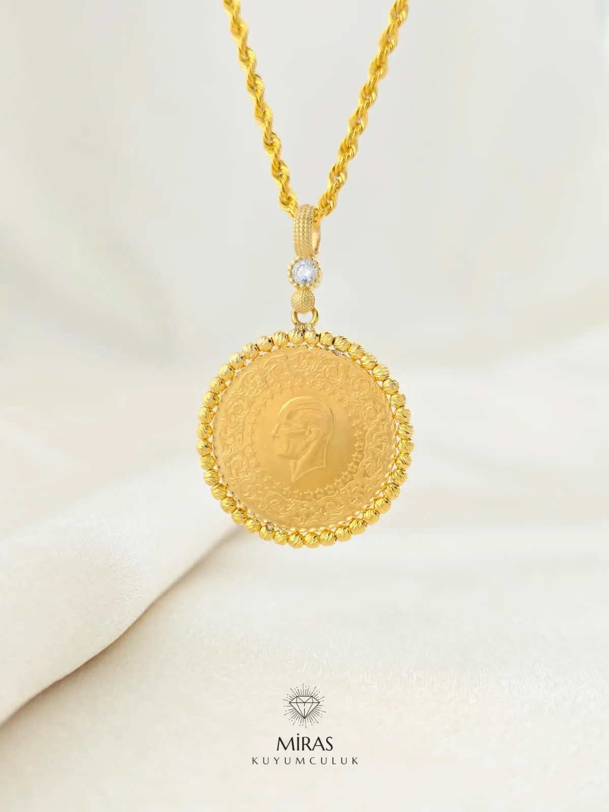 22 Ayar Yarım Altın Kolye Ucu - 14KU394